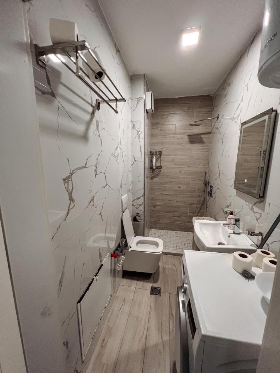 Lovely Apartment 티라나 외부 사진